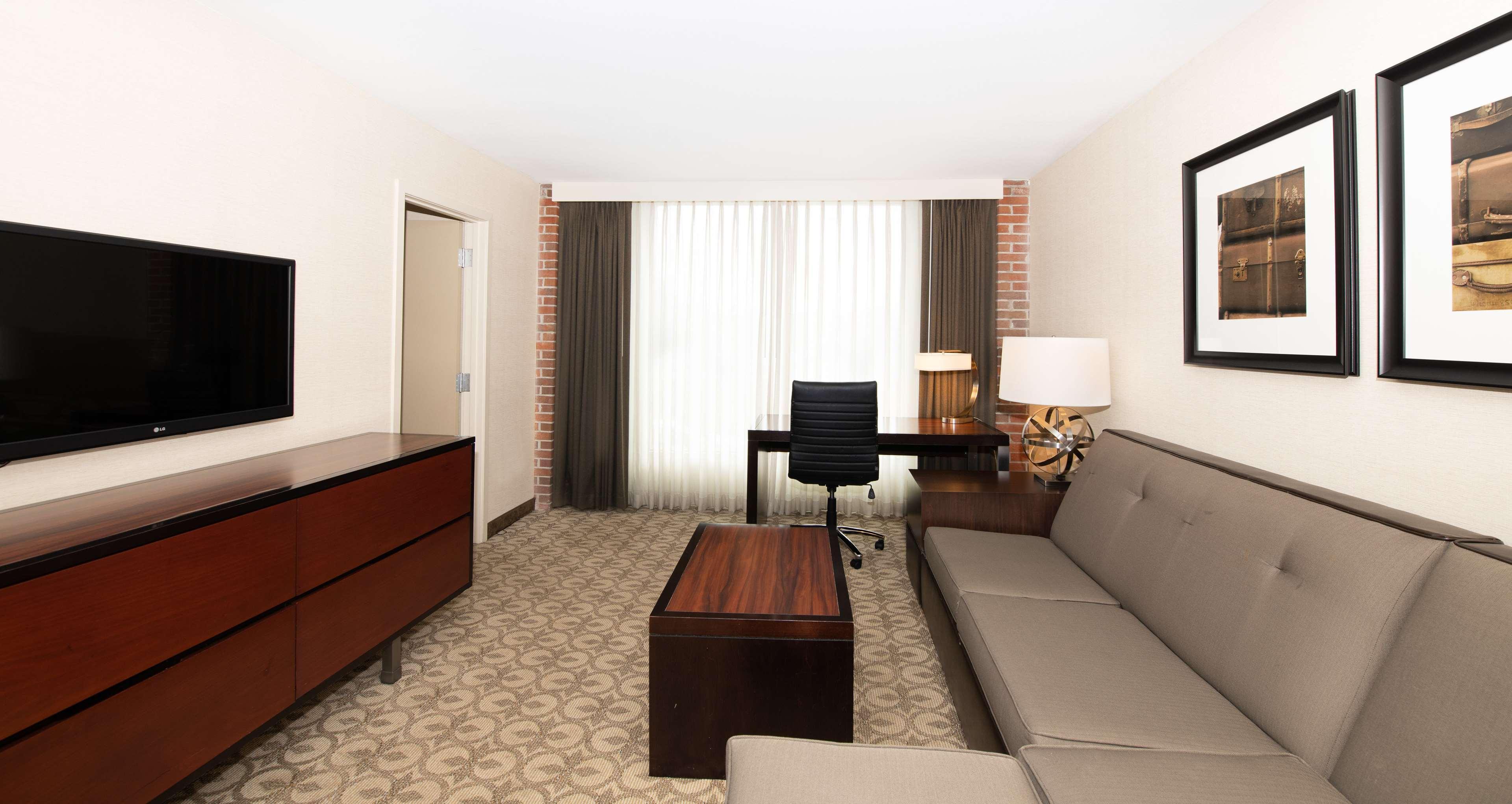 Doubletree Hotel & Suites Charleston Airport North Charleston Zewnętrze zdjęcie