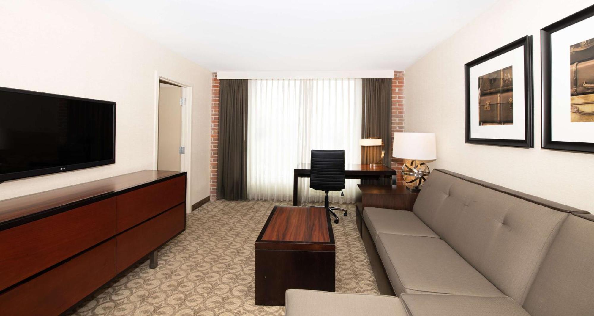 Doubletree Hotel & Suites Charleston Airport North Charleston Zewnętrze zdjęcie