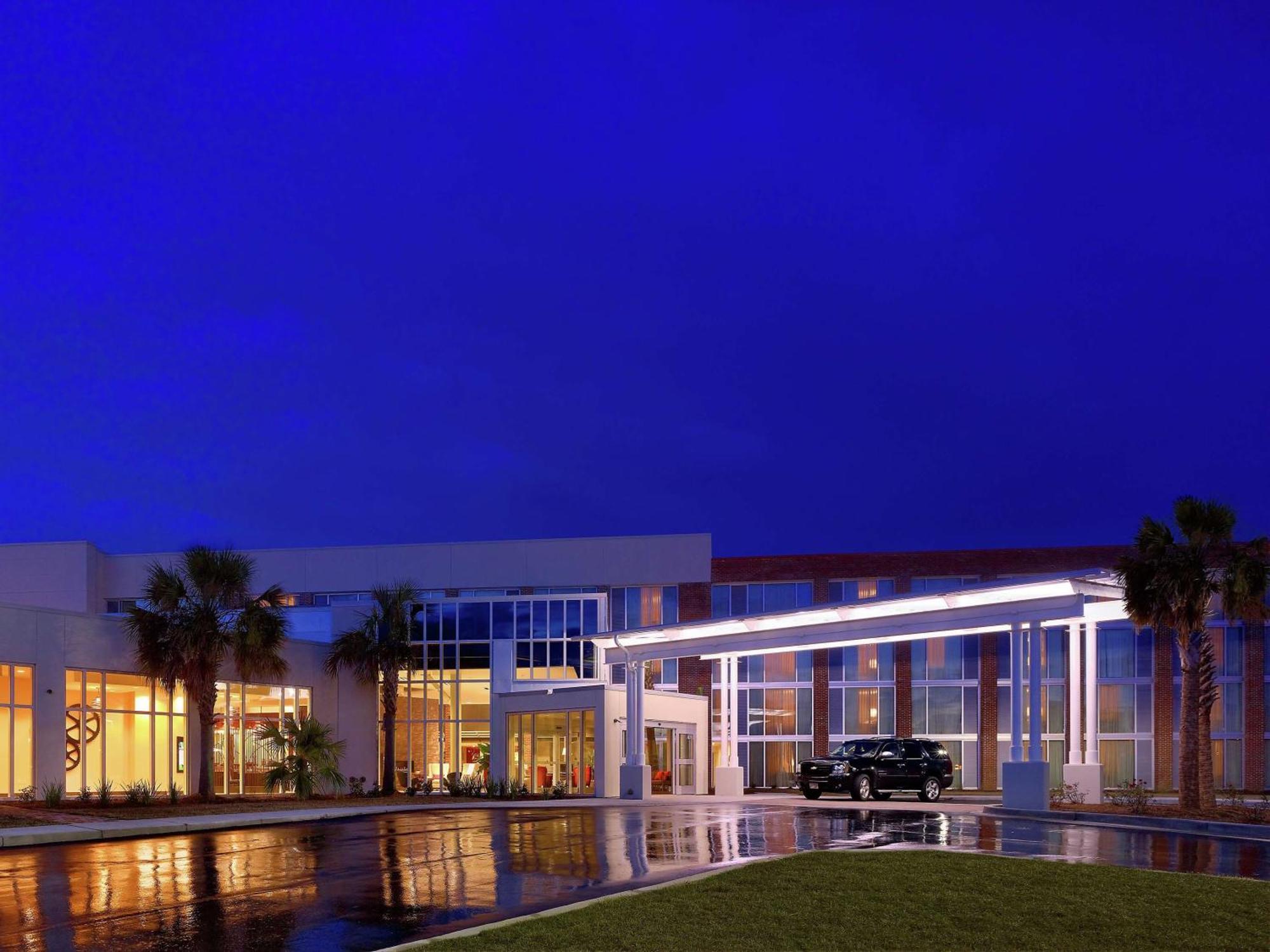 Doubletree Hotel & Suites Charleston Airport North Charleston Zewnętrze zdjęcie