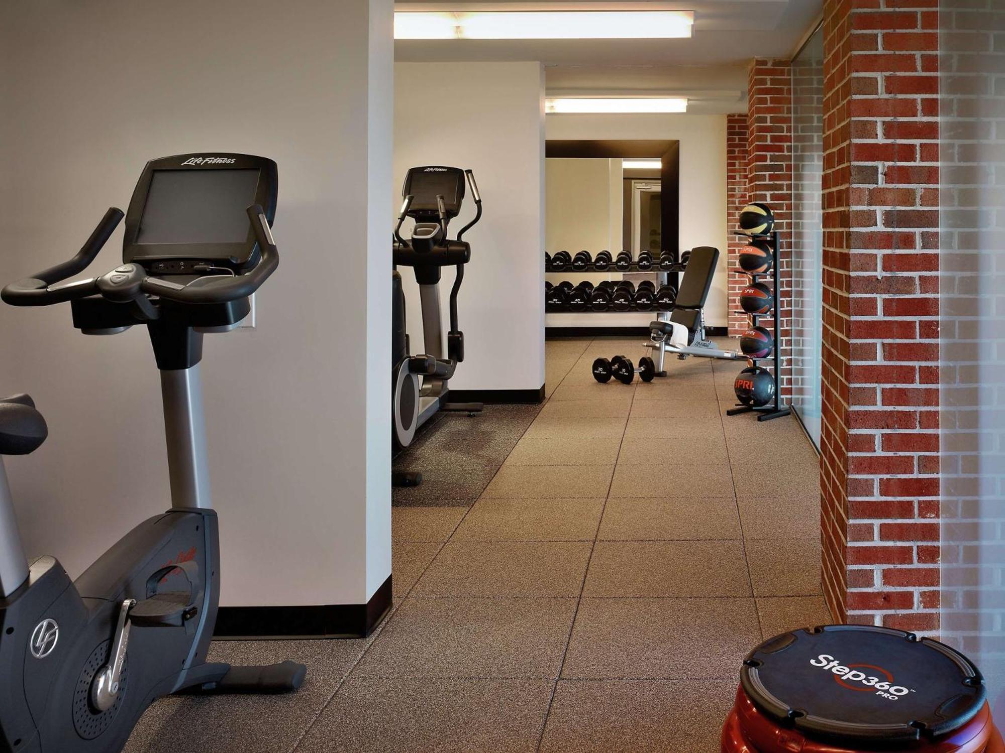 Doubletree Hotel & Suites Charleston Airport North Charleston Zewnętrze zdjęcie