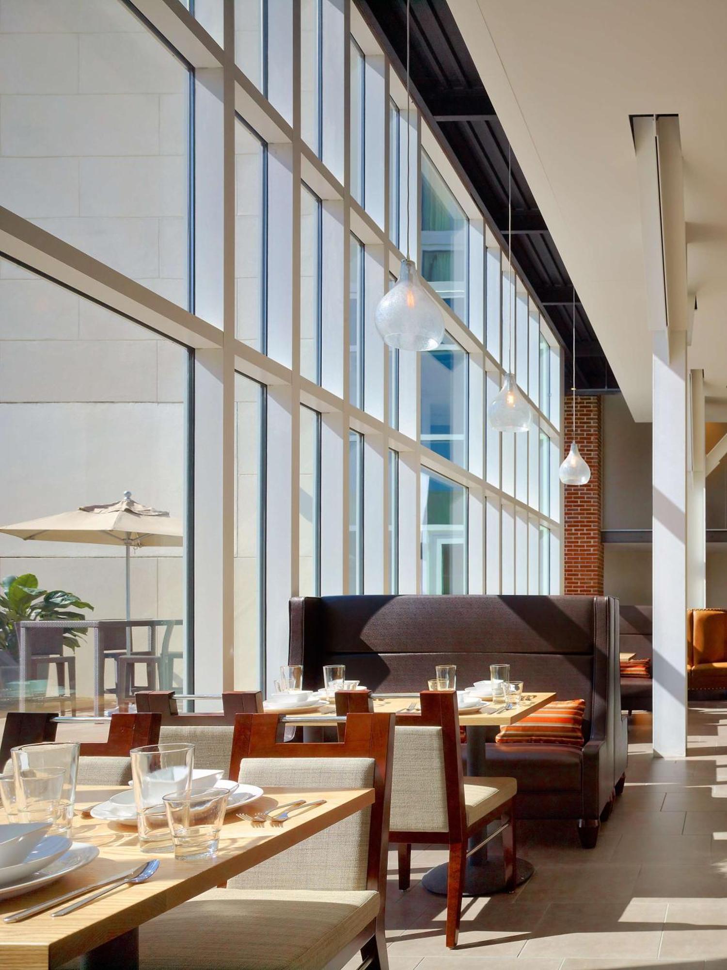 Doubletree Hotel & Suites Charleston Airport North Charleston Zewnętrze zdjęcie